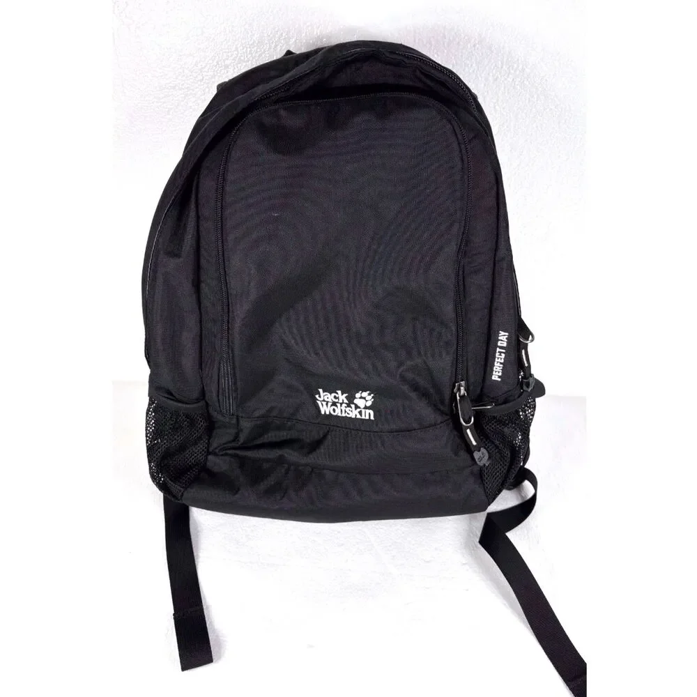 Jack Wolfskin Perfect Day Backpack Black Padded Straps and Back Multiple Pockets